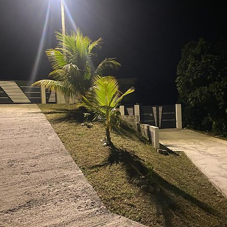 Le Domaine De Kazo Kilou Titine Daire Le Gosier  Dış mekan fotoğraf