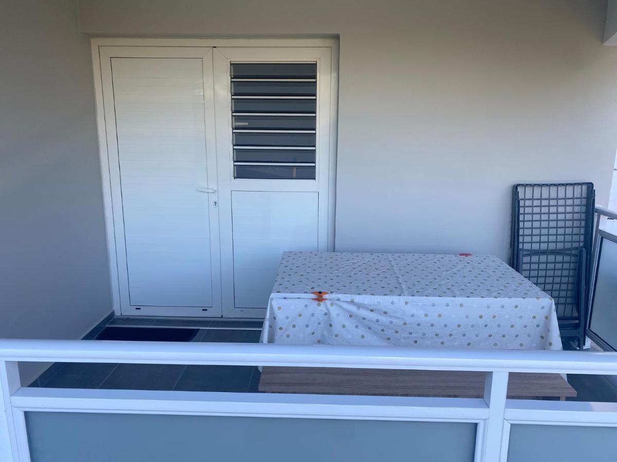 Le Domaine De Kazo Kilou Titine Daire Le Gosier  Dış mekan fotoğraf